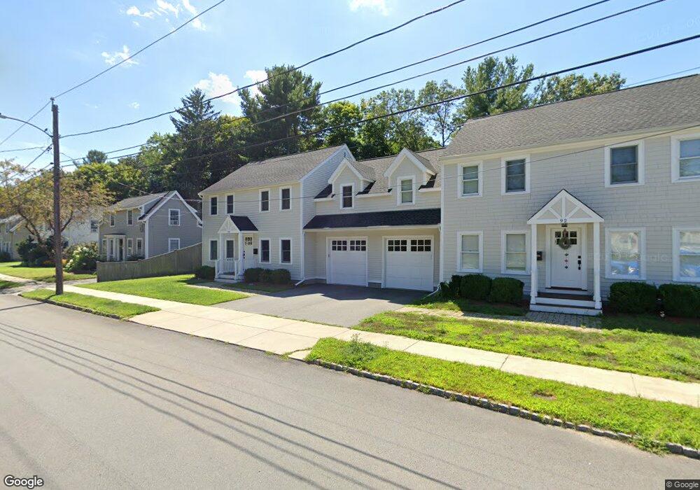 92 Middlesex St unit 1, Winchester, MA 01890 - photo 1