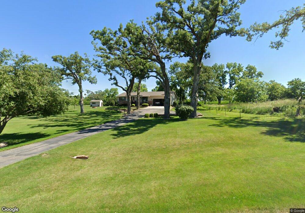 6400 Russell Dr, Cedar Rapids, IA 52405 - photo 1