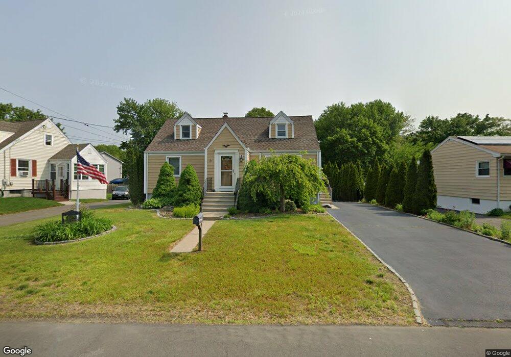 40 Woodmere Rd, Bridgeport, CT 06610 - photo 1