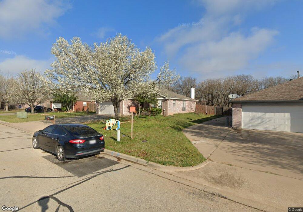 338 Dalhart Dr, Weatherford, TX 76086 - photo 1