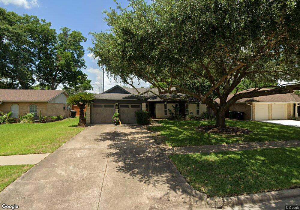 8219 Gulfwood Ln, Houston, TX 77075 - photo 1