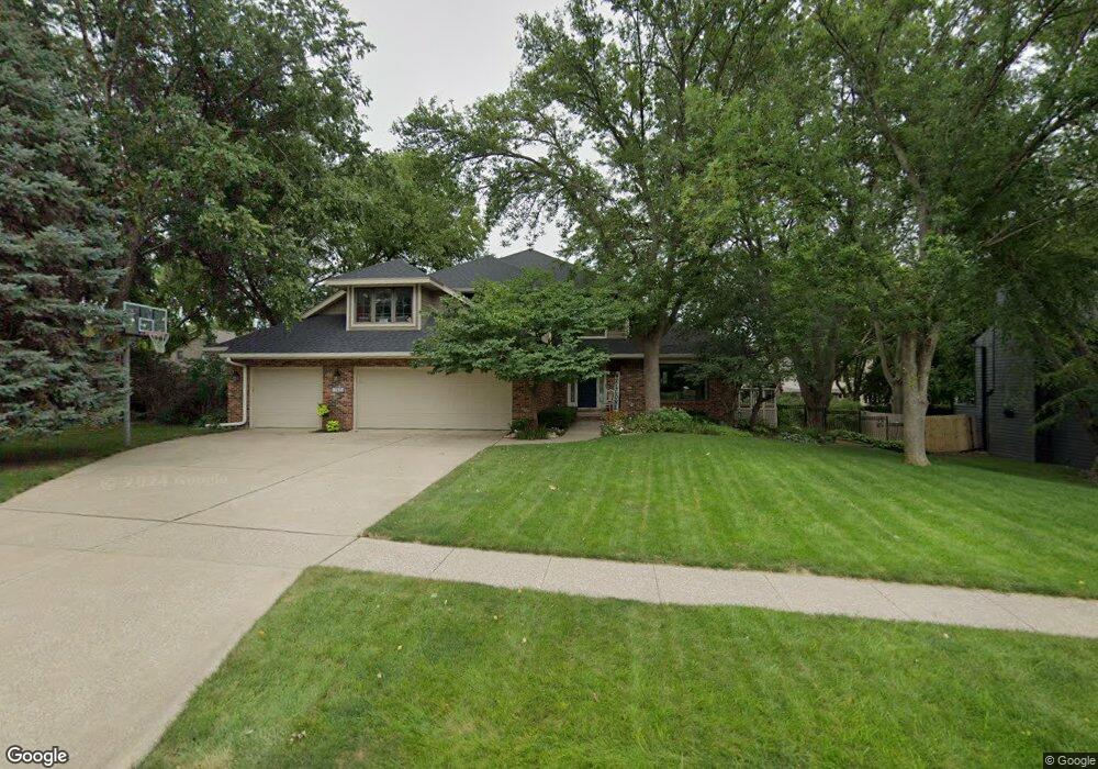 723 38th St, West Des Moines, IA 50265 - photo 1