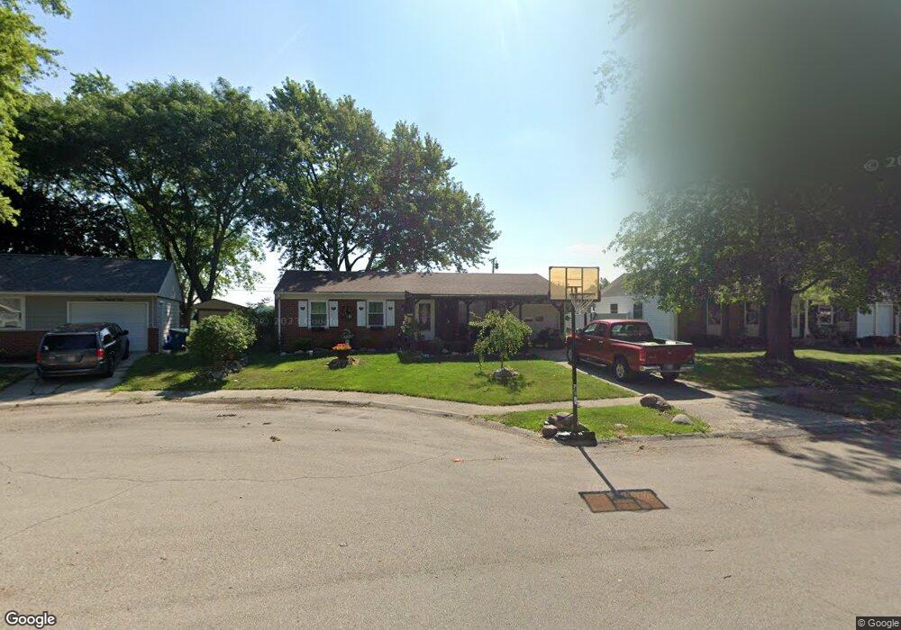 521 Meadow Ln, Bluffton, IN 46714 - photo 1