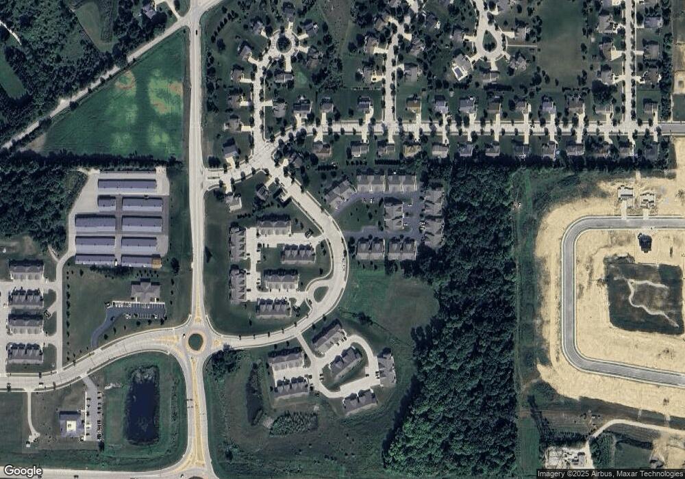 568 Cedar Bluffs Way, Slinger, WI 53086 - photo 1