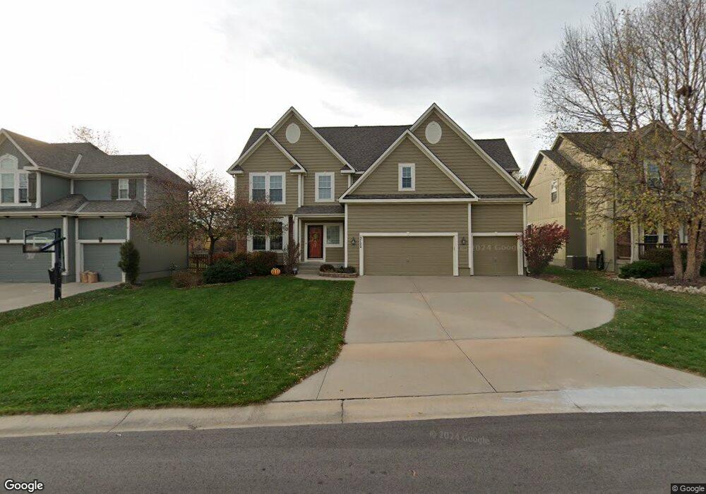 5722 Brockway St, Shawnee, KS 66226 - photo 1