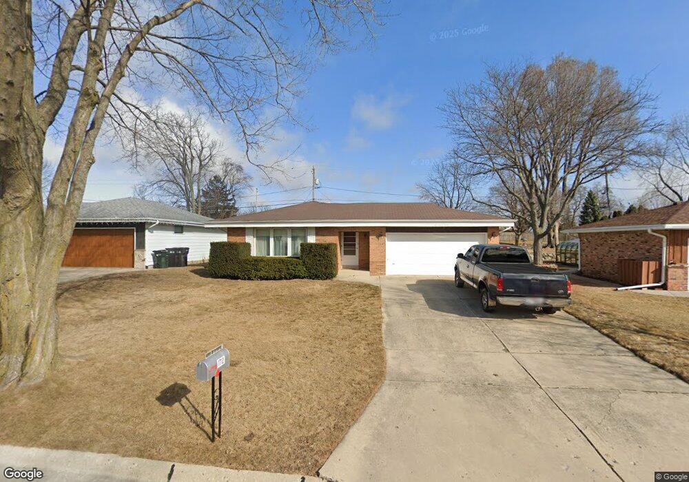 1712 Manistique Ave, South Milwaukee, WI 53172 - photo 1