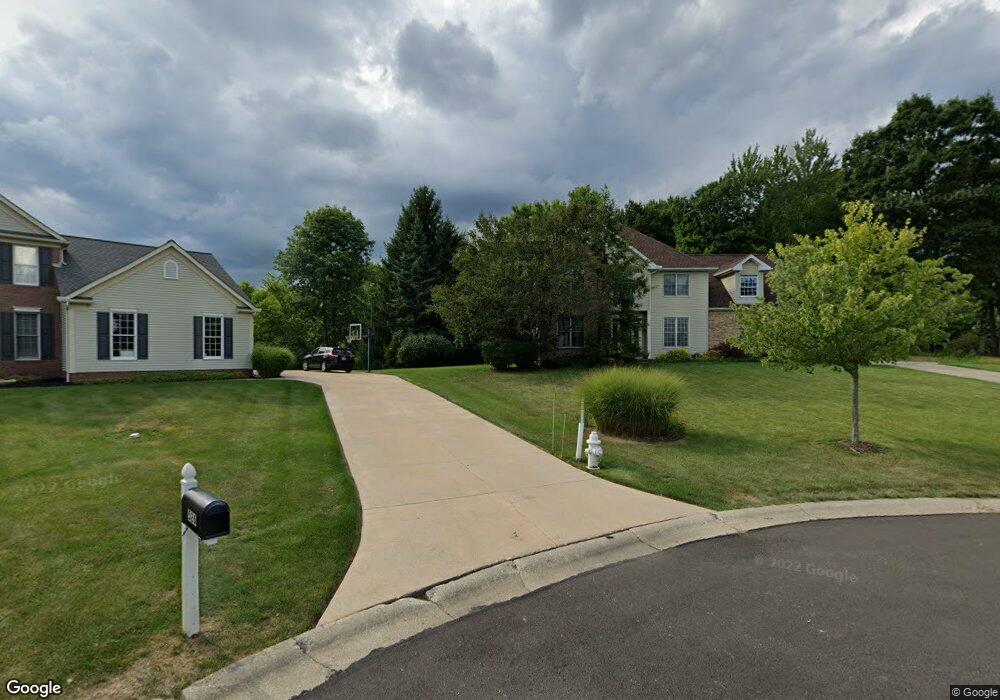 520 Eldridge Rd, Aurora, OH 44202 - photo 1