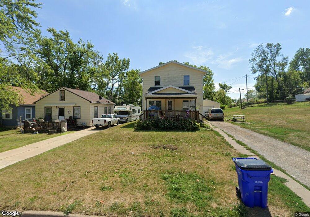 1223 19th Ave SW, Cedar Rapids, IA 52404 - photo 1