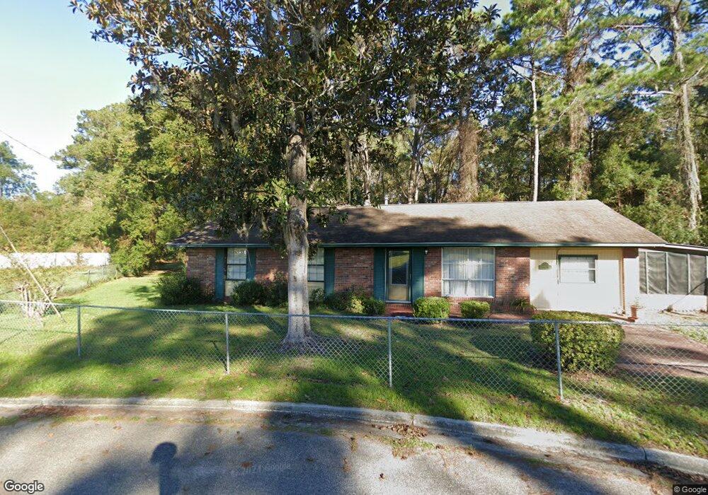 1035 Poppell Dr, Darien, GA 31305 - photo 1