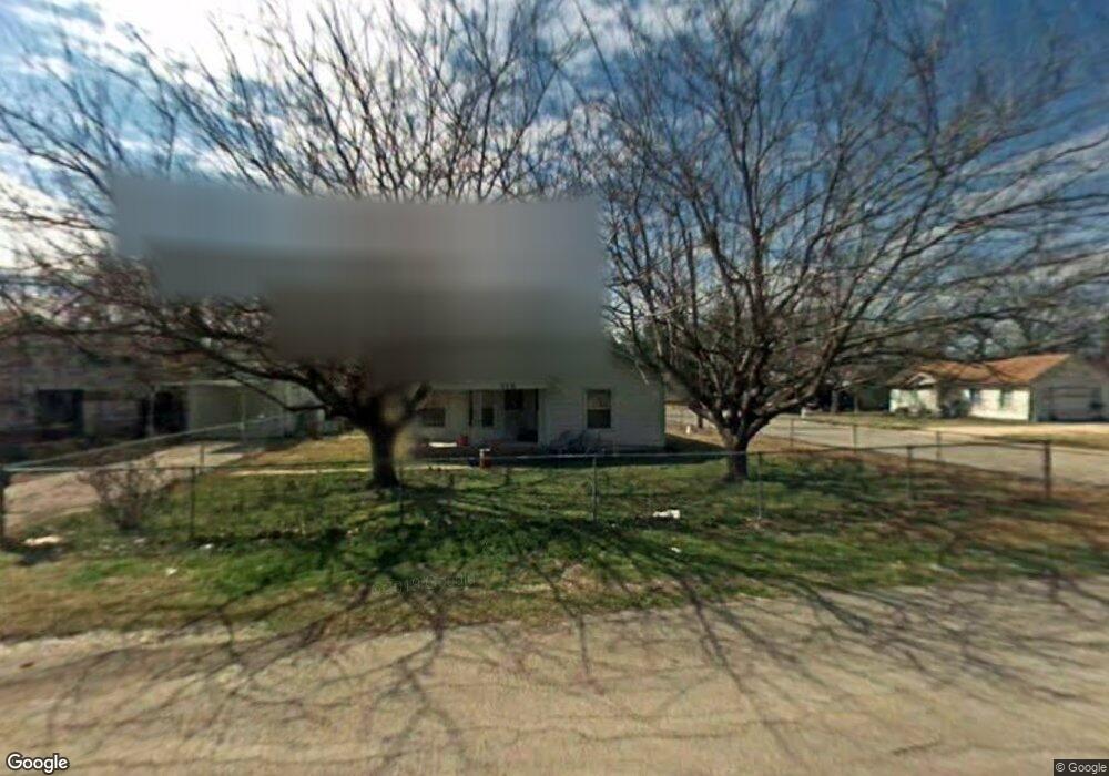 113 Hickory St, Cleburne, TX 76033 - photo 1