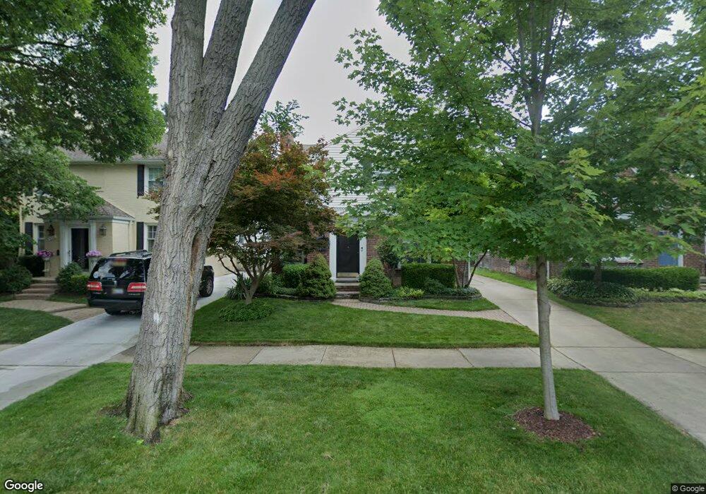 408 Cloverly Rd, Grosse Pointe Farms, MI 48236 - photo 1