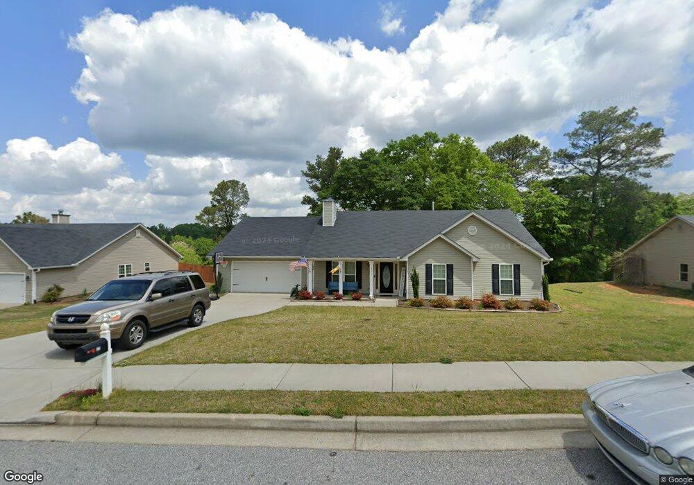 571 Embassy Walk unit 1A, Winder, GA 30680 - photo 1
