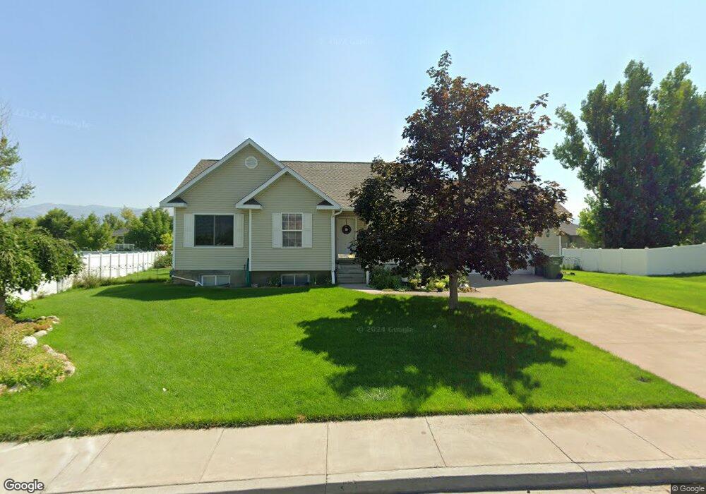 240 N 750 W unit 6, Hyrum, UT 84319 - photo 1