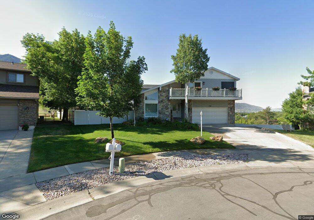 10978 Pleasant Hill Cir, Sandy, UT 84092 - photo 1