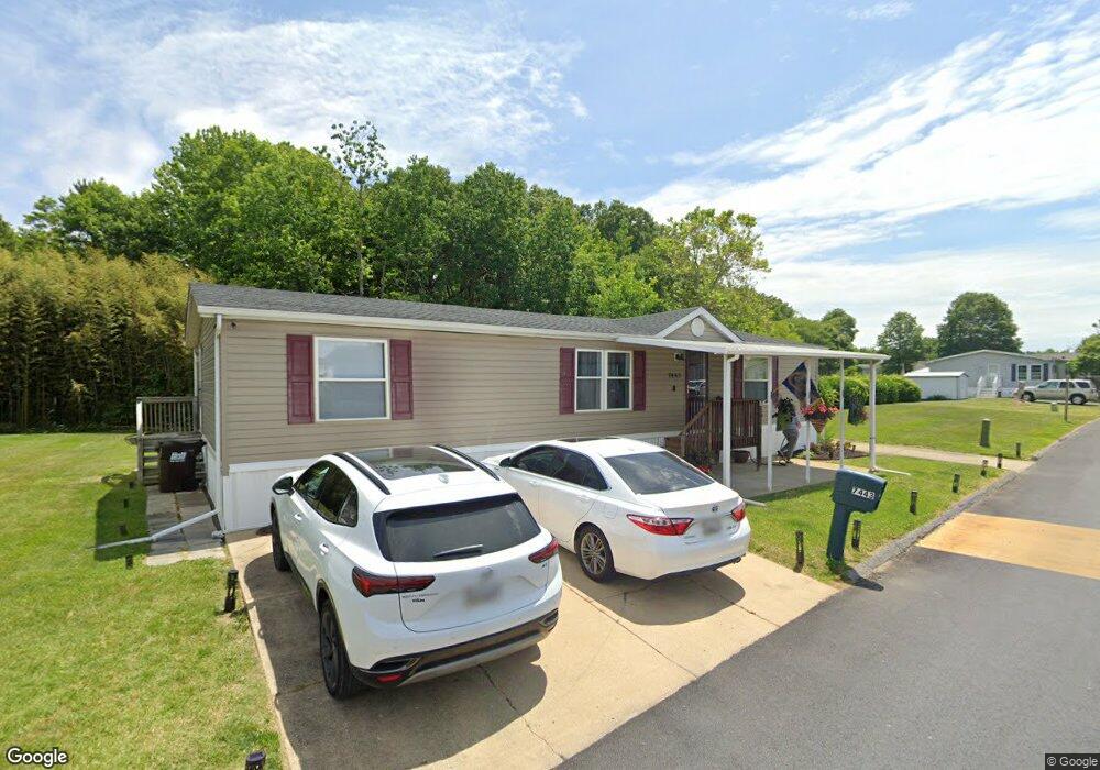 7443 Biscayne Bay Blvd, Middle River, MD 21220 - photo 1