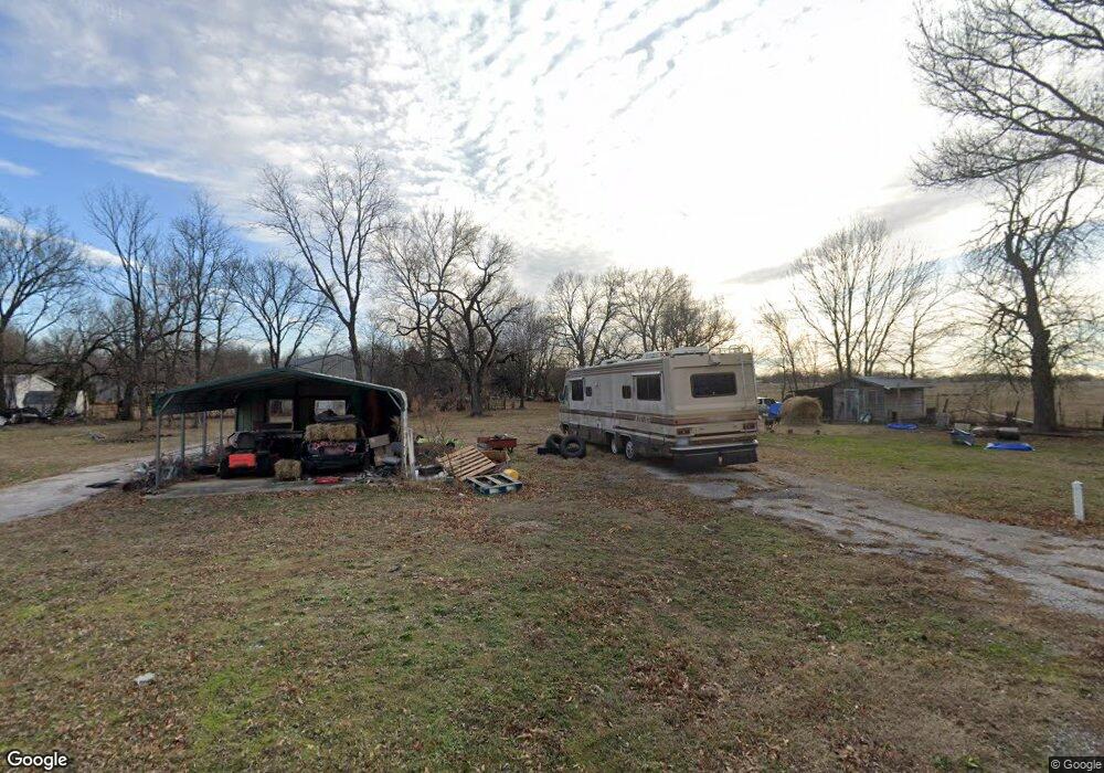 2814 Pine Ave, Parsons, KS 67357 - photo 1