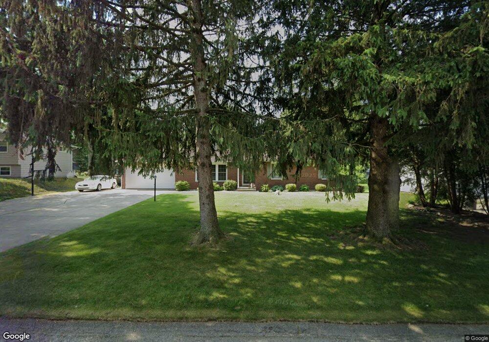 18334 Chaucer Ln, South Bend, IN 46637 - photo 1