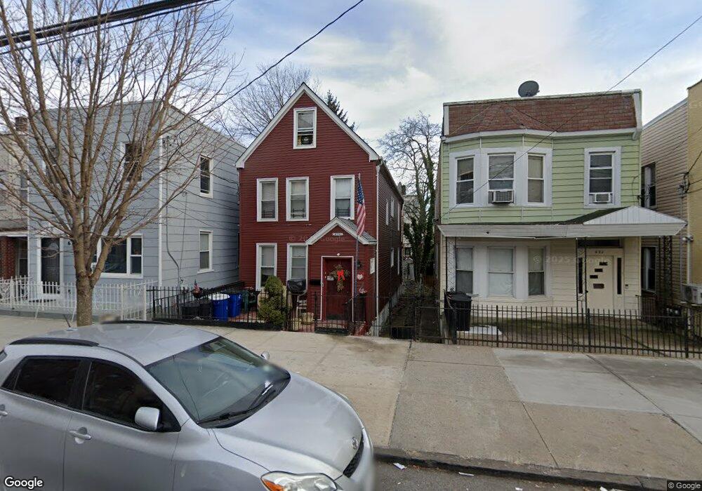 636 van Nest Ave unit 2, Bronx, NY 10460 - photo 1