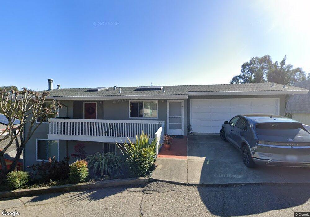 6816 Bristol Dr, Berkeley, CA 94705 - photo 1