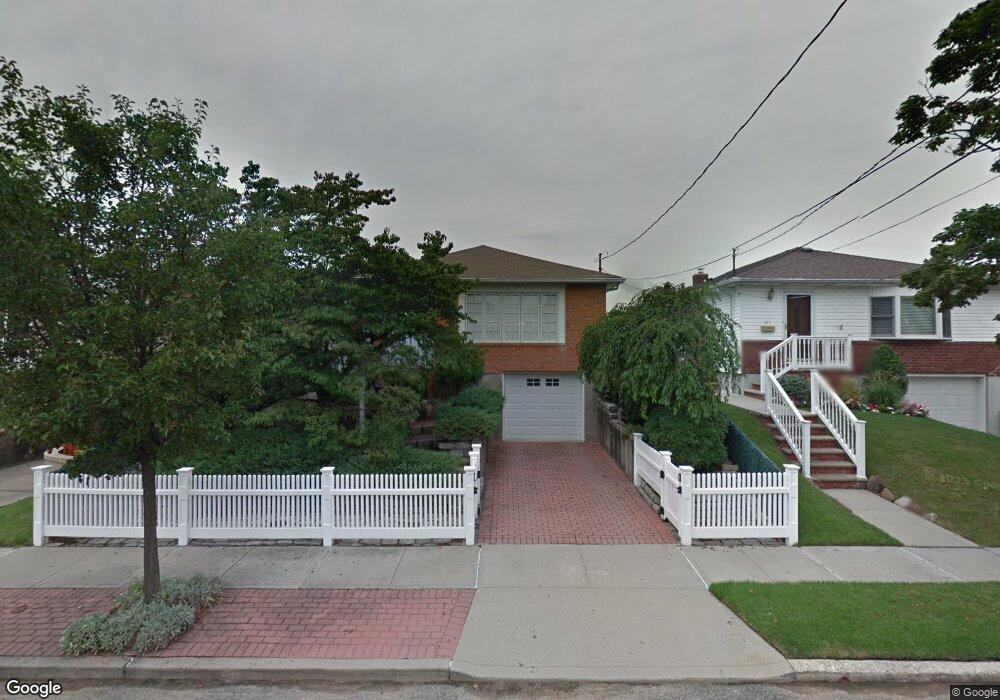 217 Wolverine St unit Building, Staten Island, NY 10306 - photo 1