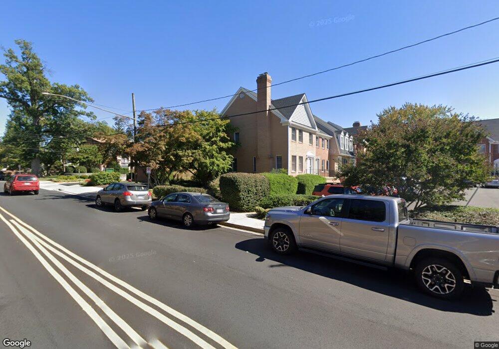 213A Locust St SE, Vienna, VA 22180 - photo 1