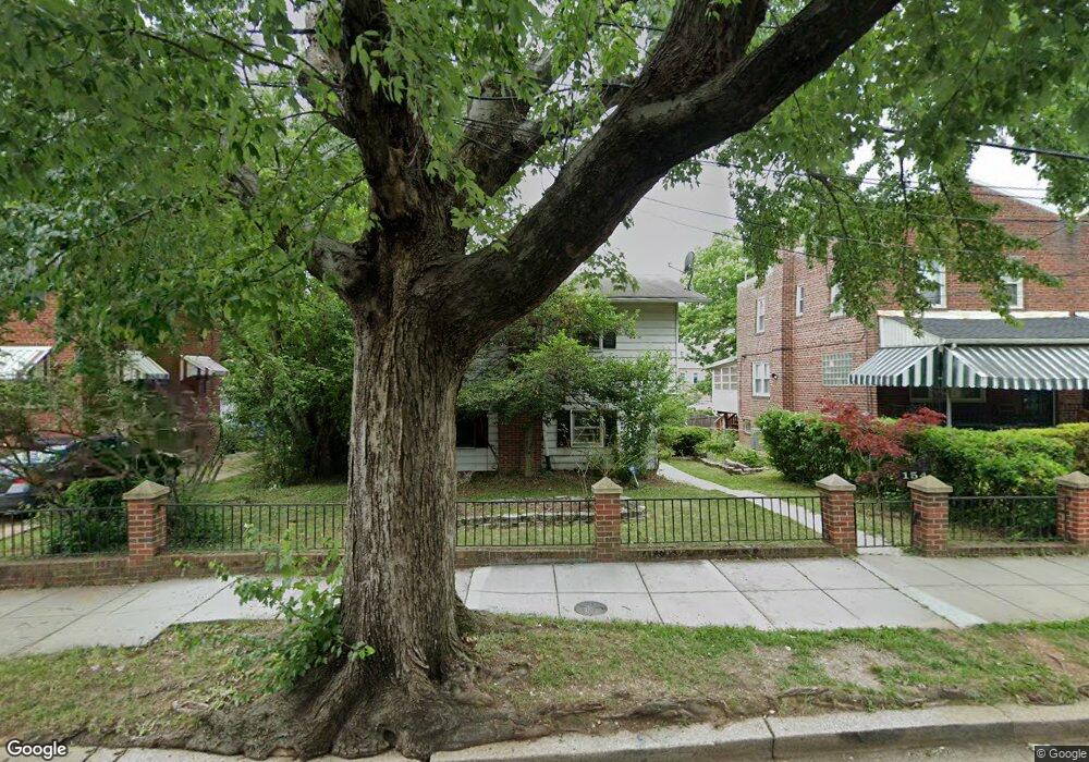 154 46th St NE, Washington, DC 20019 - photo 1