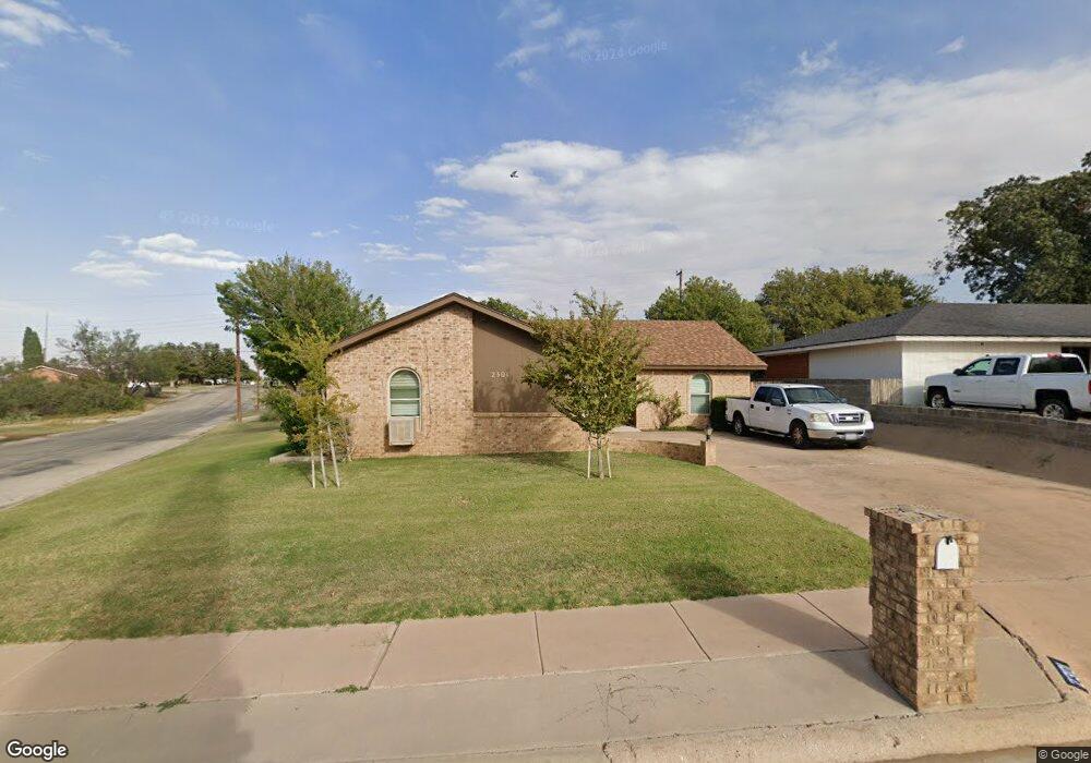 2301 Lynn Dr, Big Spring, TX 79720 - photo 1