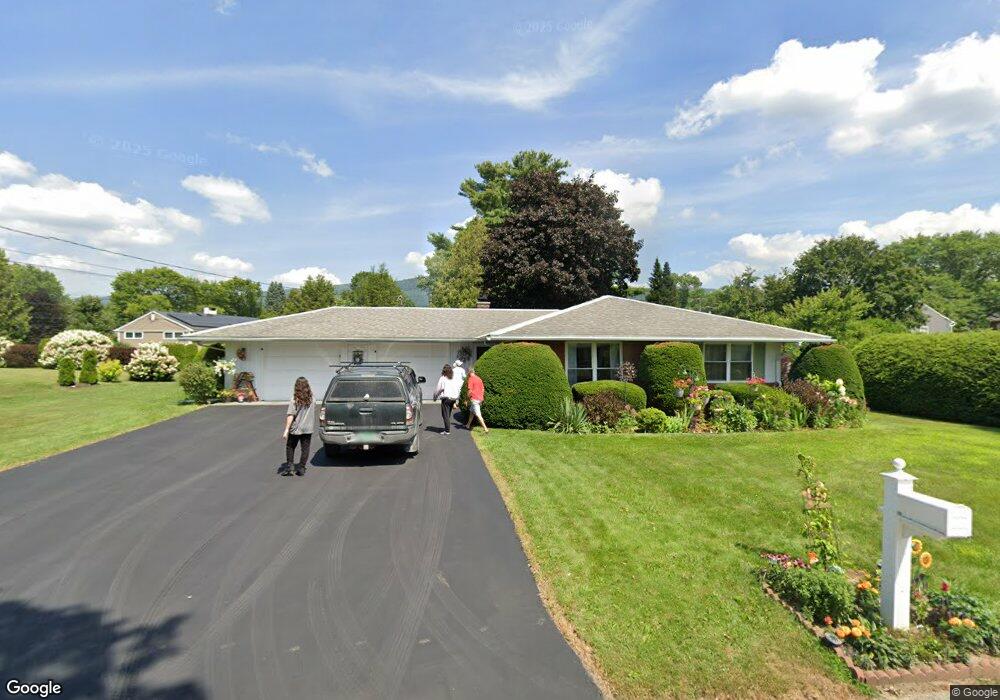 62 Meadow Brook Rd, Rutland, VT 05701 - photo 1