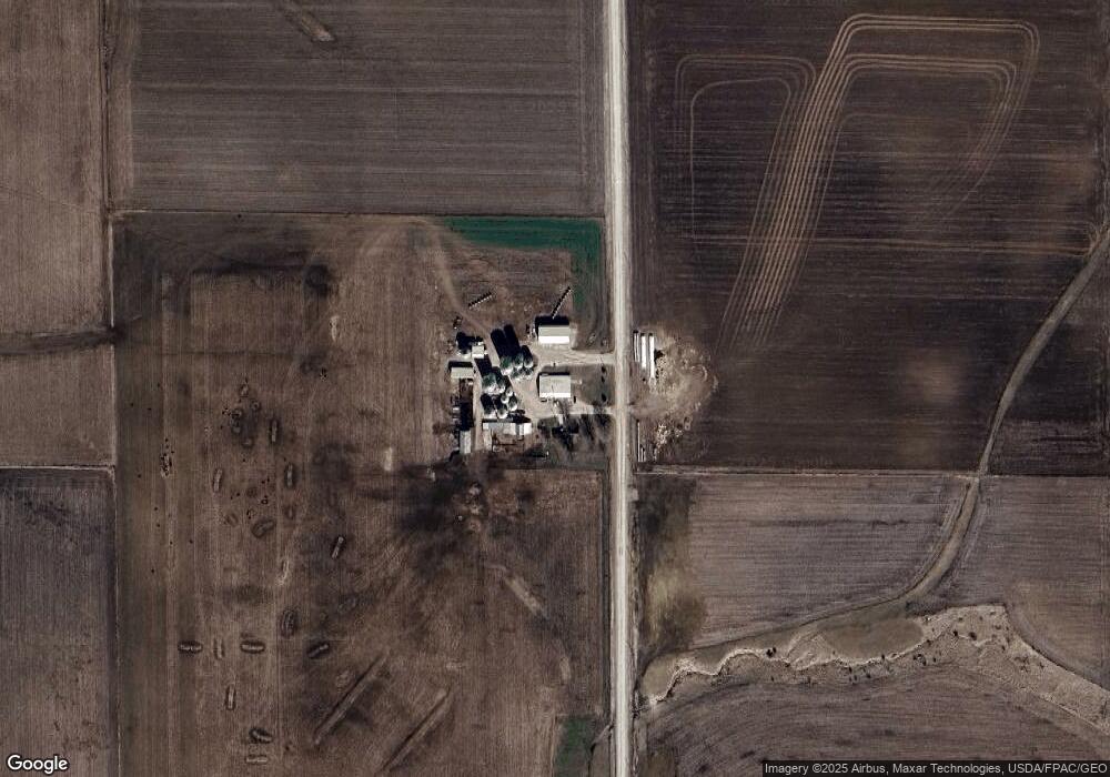 4900 Fairchild Rd, Center Point, IA 52213 - photo 1