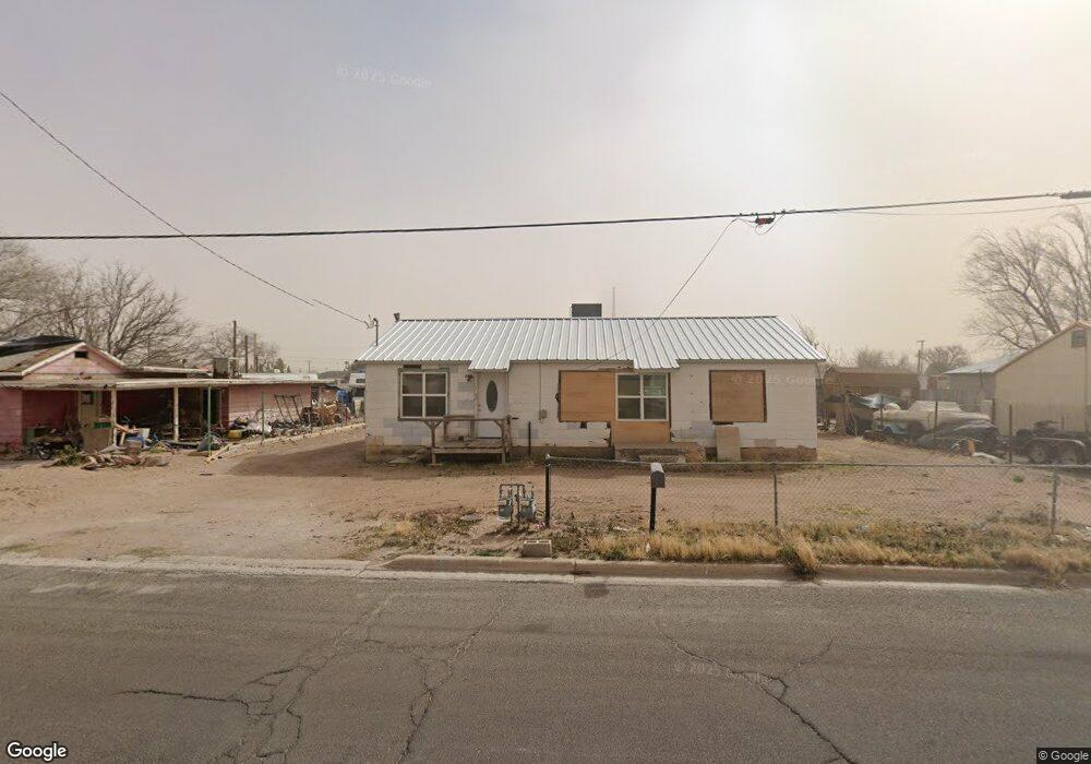 1002 N Leech St, Hobbs, NM 88240 - photo 1