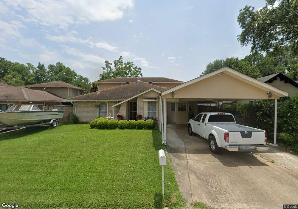 1939 Beaver Bend Rd, Houston, TX 77088 - photo 1