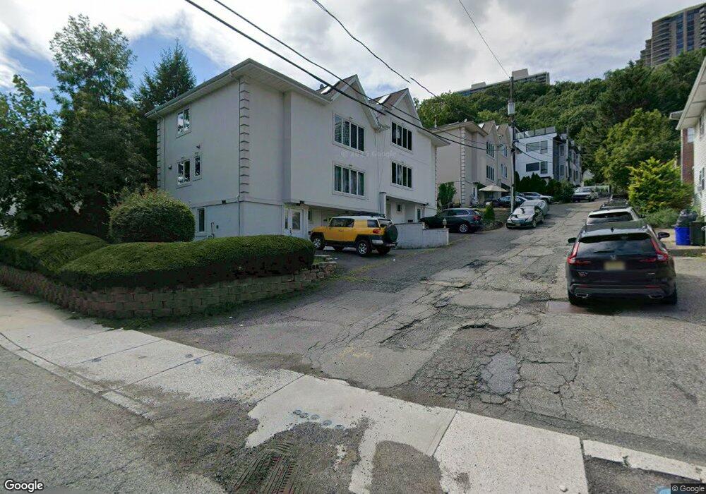 1448 River Rd unit 1450, Edgewater, NJ 07020 - photo 1