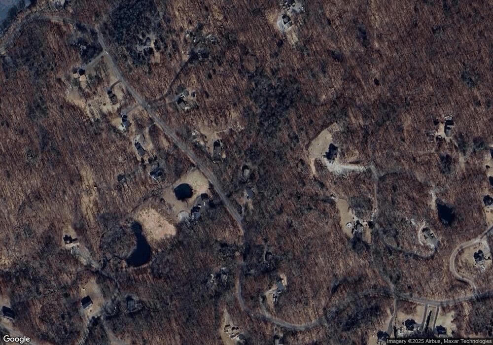 158 Newgate Rd, Oxford, CT 06478 - photo 1