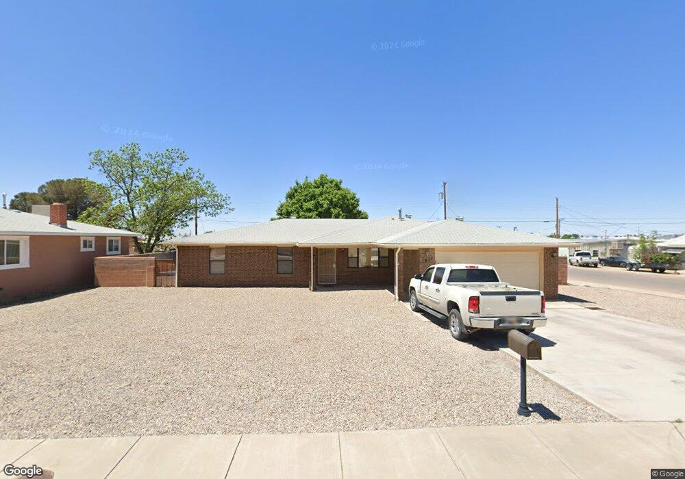 811 Monroe Ave, Alamogordo, NM 88310 - photo 1