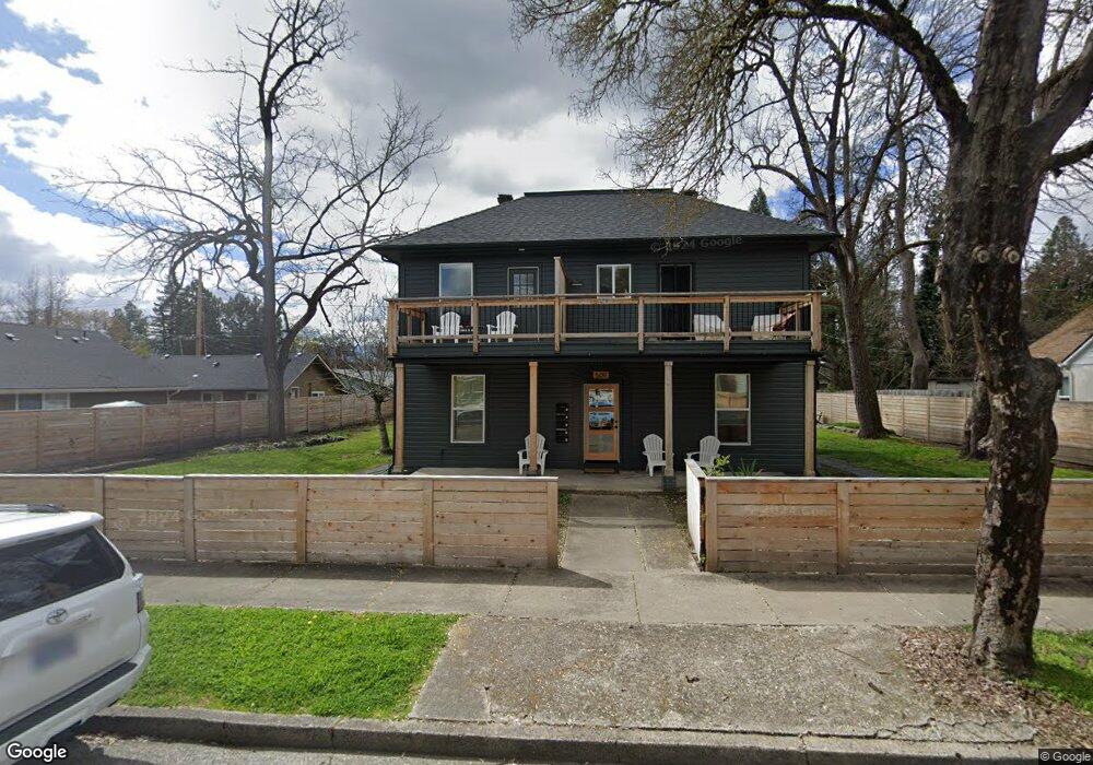 509 NW C St unit 4, Grants Pass, OR 97526 - photo 1