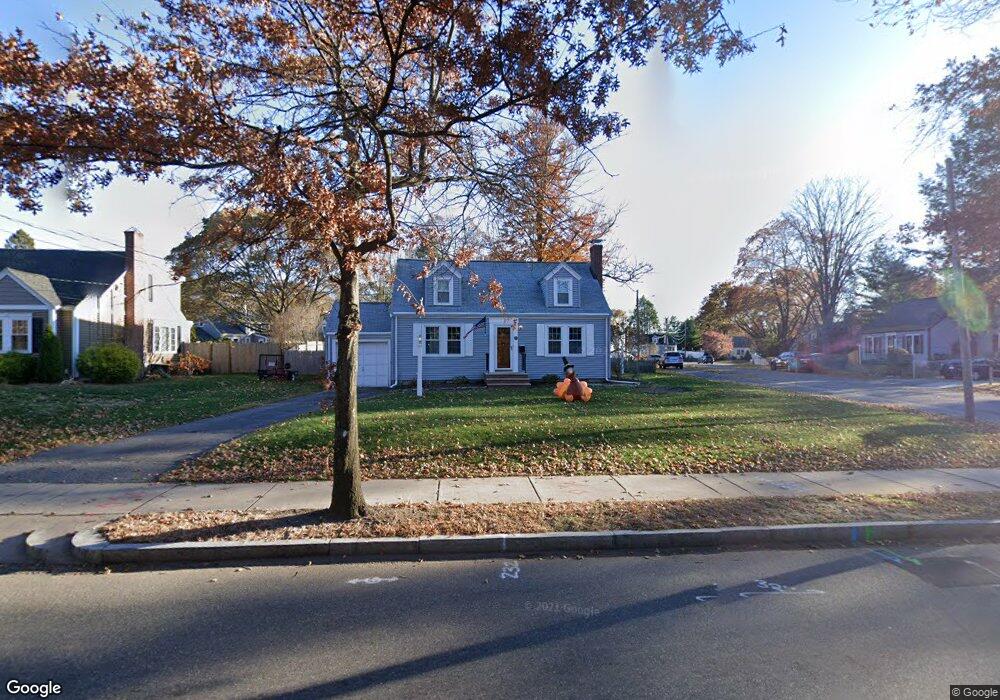 81 Elm St, Stoneham, MA 02180 - photo 1