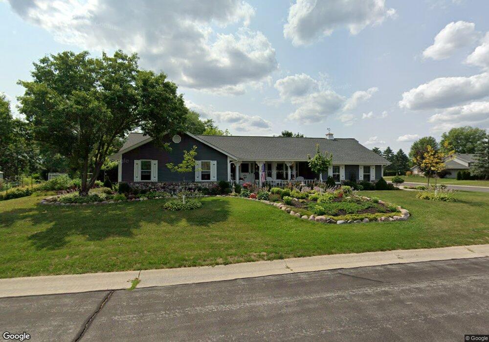 W169N10759 Redwood Ln, Germantown, WI 53022 - photo 1