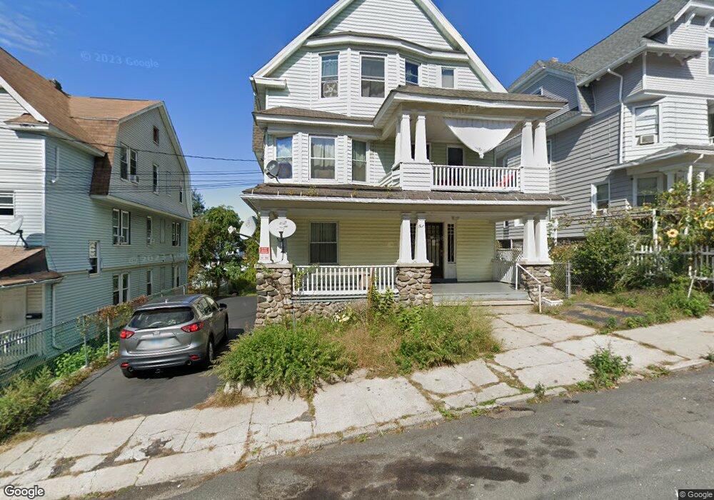 54 Wildwood Ave unit . 2, Waterbury, CT 06710 - photo 1