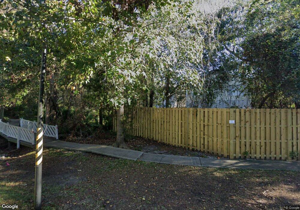 602 Brockinton Dr, St. Simons Island, GA 31522 - photo 1