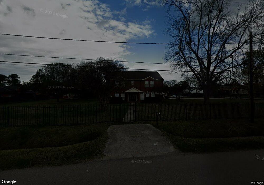 7215 Banyan St, Houston, TX 77028 - photo 1