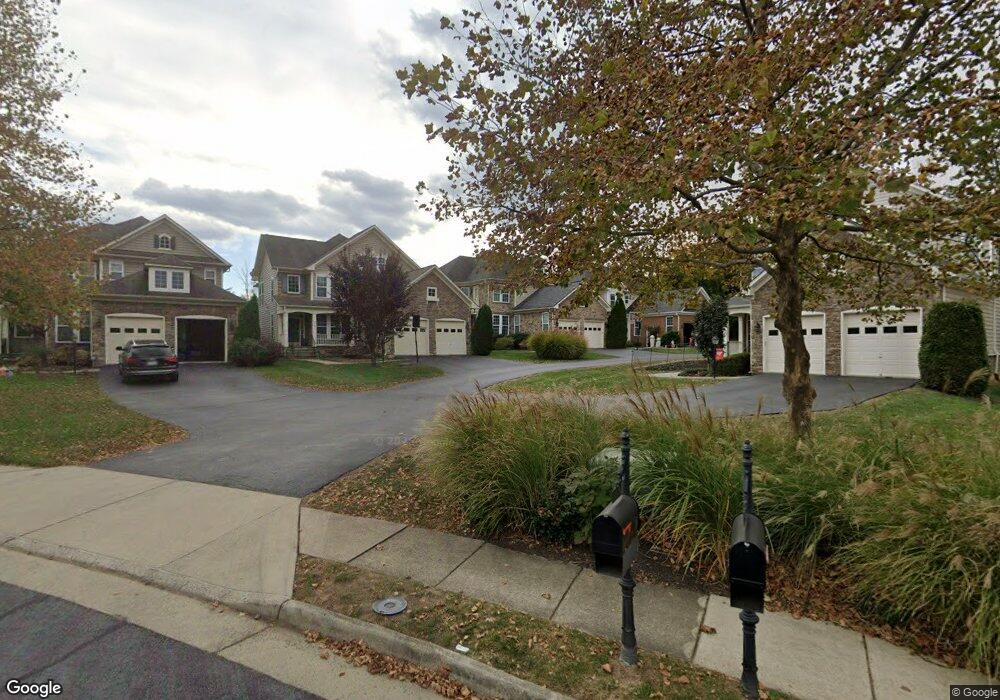 42937 Thornblade Cir, Ashburn, VA 20148 - photo 1