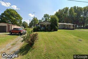 417 N Padgett St, Morganfield, KY 42437