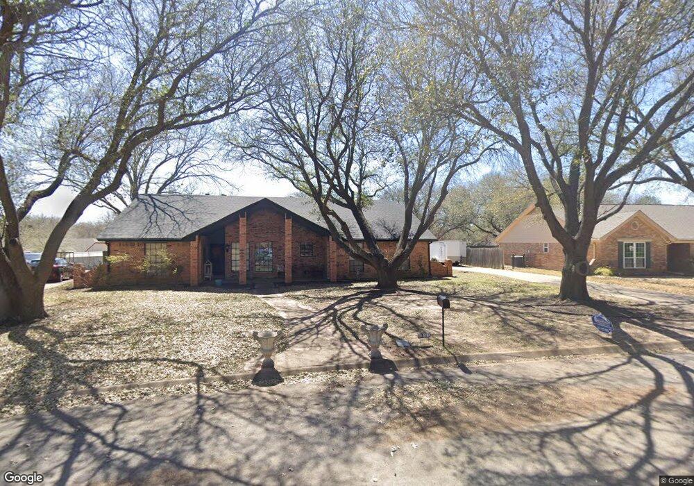 805 Shady Creek Ct, Cleburne, TX 76033 - photo 1