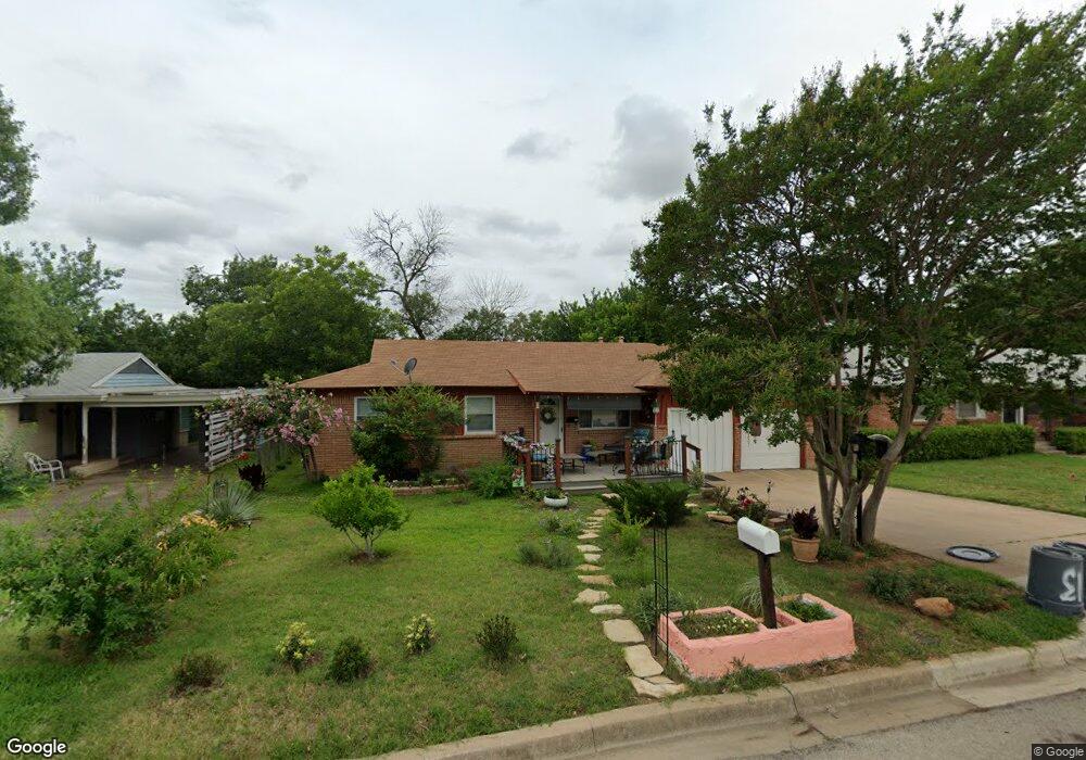 413 Myrtle Dr, Hurst, TX 76053 - photo 1
