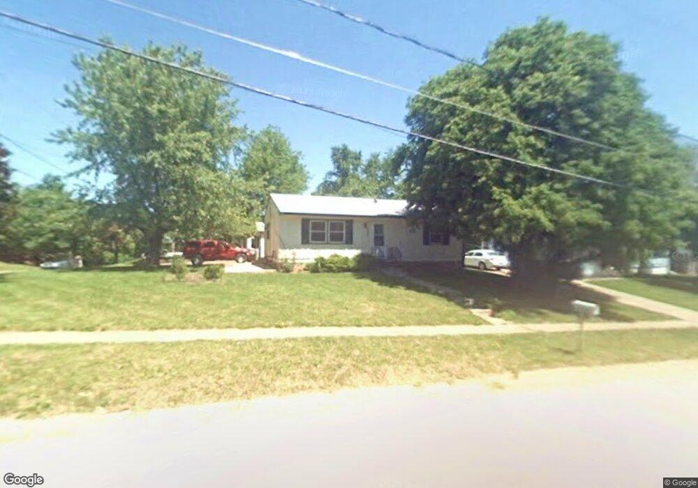 800 Pioneer Rd, Des Moines, IA 50315 - photo 1