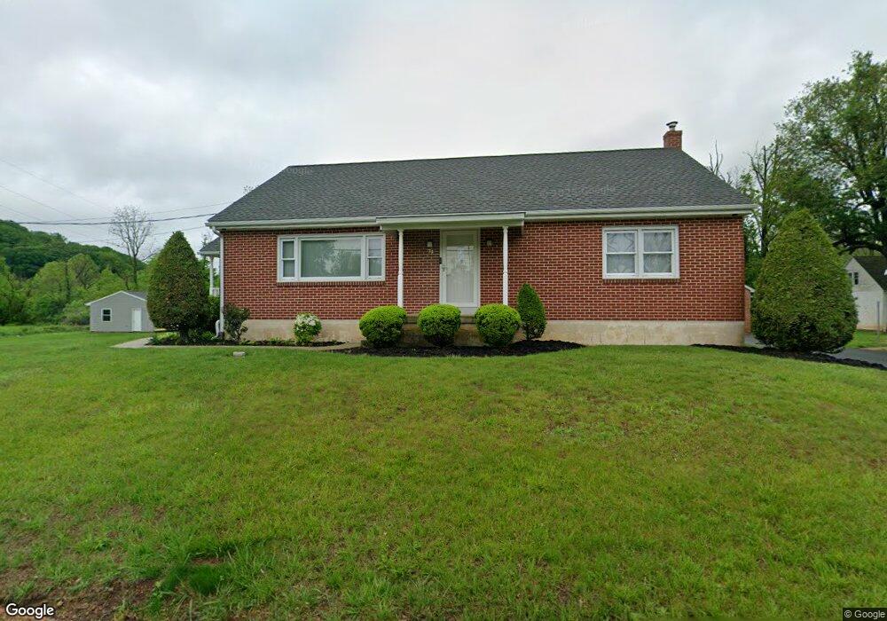 74 E Chestnut St, Bechtelsville, PA 19505 - photo 1