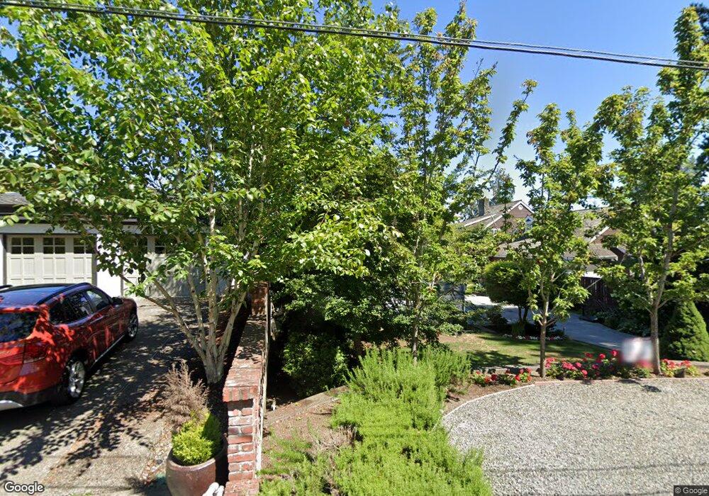 5048 Butterworth Rd, Mercer Island, WA 98040 - photo 1