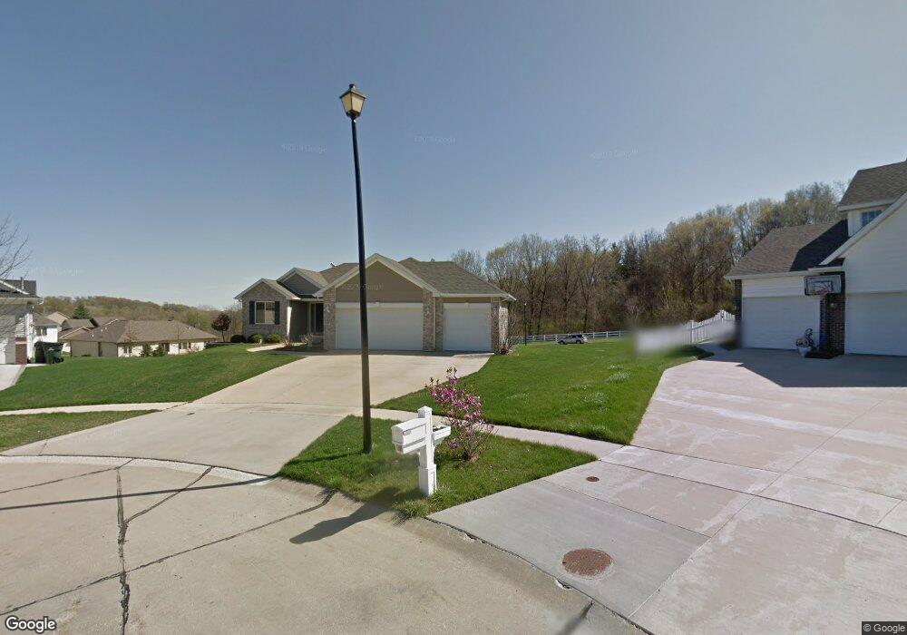 1618 Colony Ct SE, Cedar Rapids, IA 52403 - photo 1