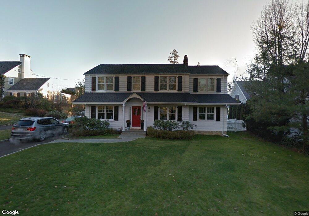 21 Willowmere Ave, Riverside, CT 06878 - photo 1