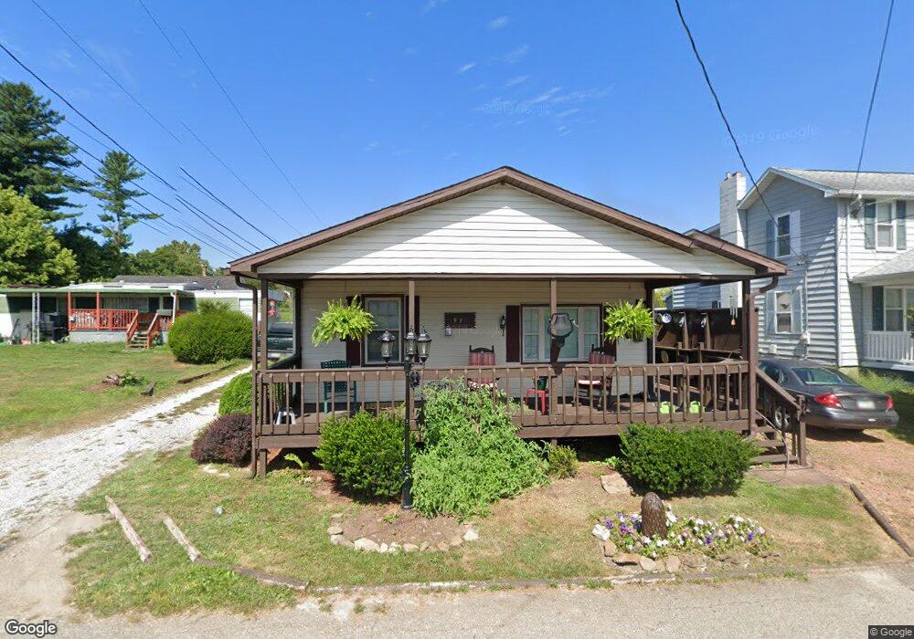 931 Adams Ave, Logan, OH 43138 - photo 1